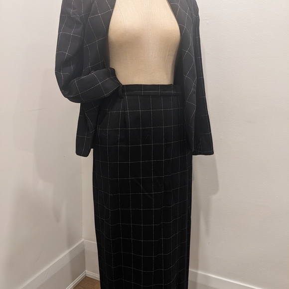 80's Jones New York Black Windowpane Wool Suit - Picture 4 of 10